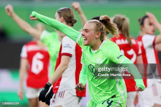 Jill Roord of VfL Wolfsburg celebrates after scoring their team's first goal during the UEFA Women's Champions League Quarter Final Second Leg match...