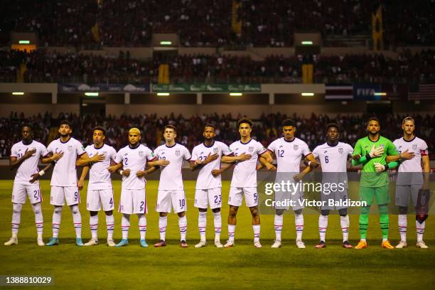 Player of United State line up before a match between Costa Rica and United States as part of the Concacaf 2022 FIFA World Cup Qualifiers at Estadio...