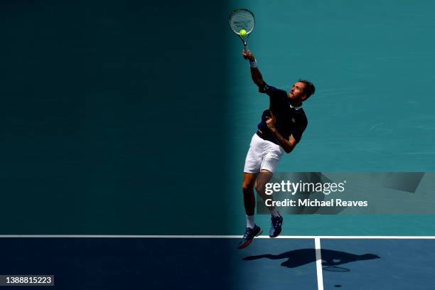 Daniil Medvedev of Russia returns a shot to Hubert Hurkacz of Poland during the Miami Open at Hard Rock Stadium on March 31, 2022 in Miami Gardens,...