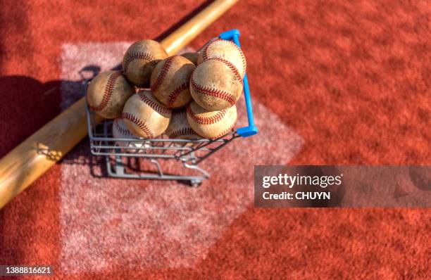 mercato del baseball - baseball international foto e immagini stock