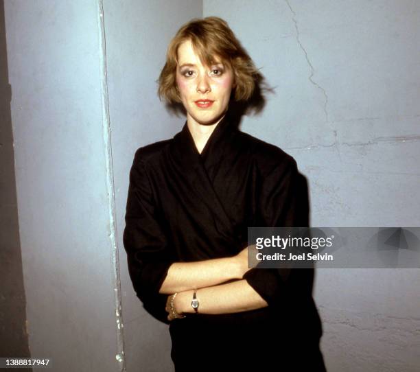 American singer-songwriter Suzanne Vega, poses for a portrait on July 25, 1985 at Wolfgang's in San Francisco, California.