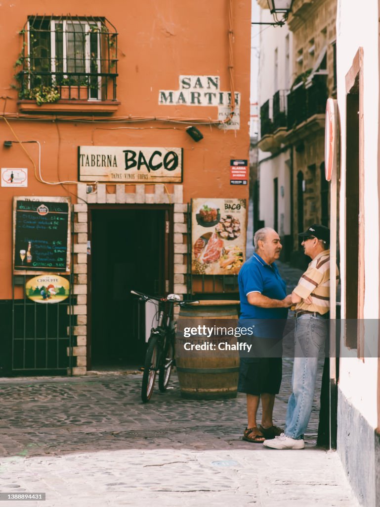 カディスでの生活