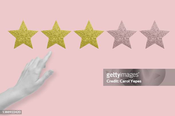 five stars ratting in pink background - 判決 ストックフォトと画像