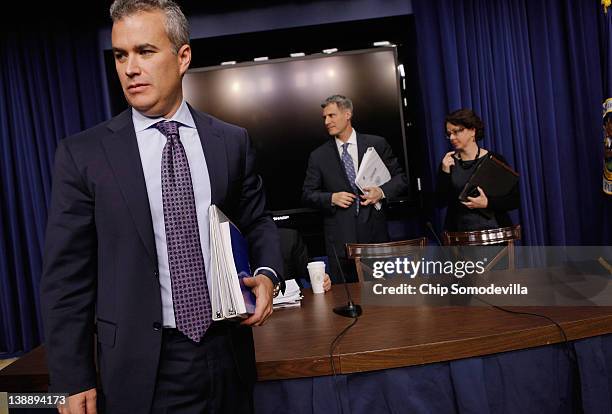 Office of Management and Budget Acting Director Jeffrey Zients, Council of Economic Advisers Chairman Alan Krueger and Domestic Policy Council...