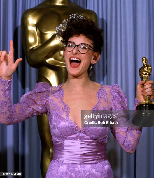 Oscar Winner Marlee Matlin backstage at the Academy Awards Show, March 30, 1987 in Los Angeles, California.