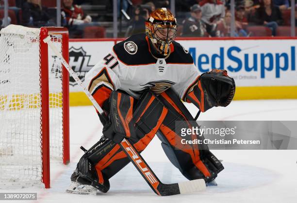 Goaltender Anthony Stolarz of the Anaheim Ducks in action during the first period of the NHL game against the Arizona Coyotes at Gila River Arena on...