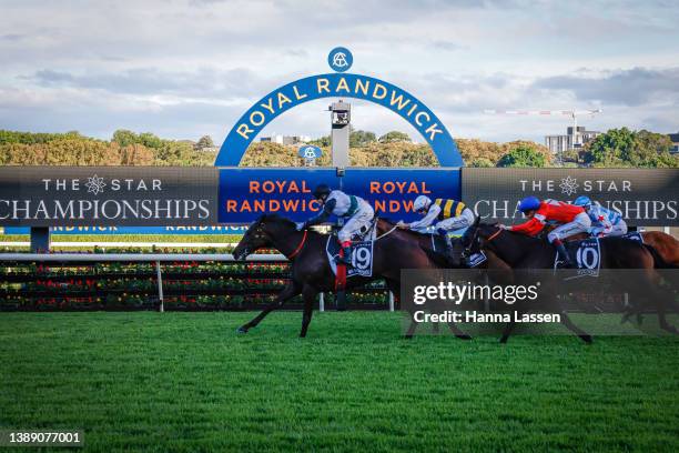 Craig Williams on Mr Brightside wins race 9 the Star Doncaster Mile during The Star Championships Day 1 at Royal Randwick Racecourse on April 02,...