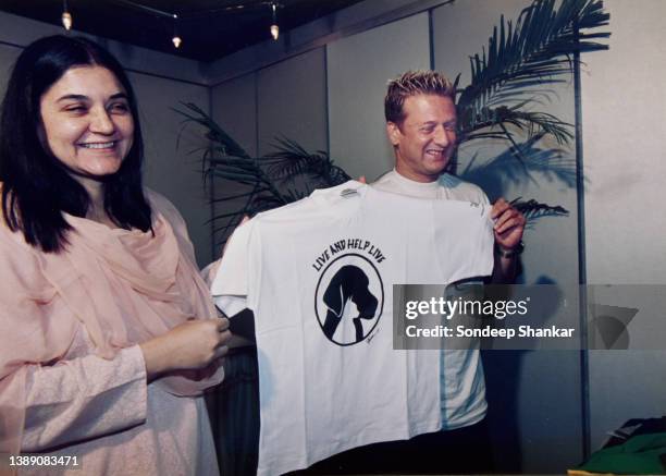 Environmentalist Maneka Gandhi with fashion designer Rohit Bal launching T-Shirts on Sustainability and Environment protection in New Delhi.