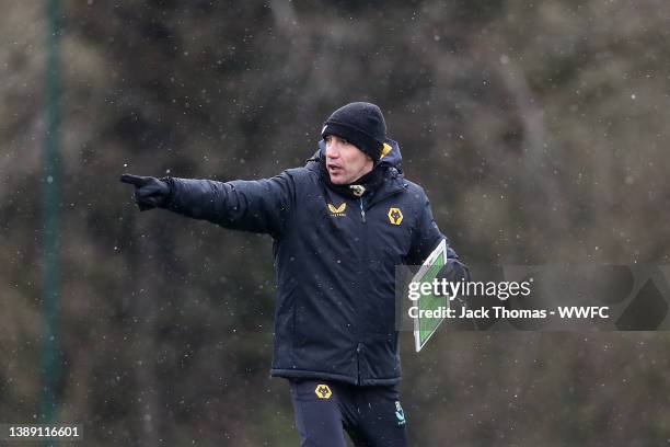 Bruno Lage, Manager of Wolverhampton Wanderers gives his team instructions during a Wolverhampton Wanderers Training Session at The Sir Jack Hayward...