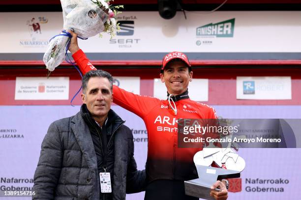 Miguel Induráin of Spain Ex-procyclist and 5 times winner of Tour de France and the race winner Warren Barguil of France and Team Arkéa - Samsic pose...