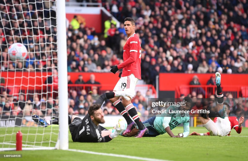 Manchester United v Leicester City - Premier League