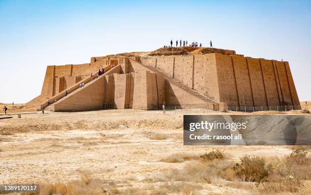 ziggurat of ur - zigurate de ur - fotografias e filmes do acervo