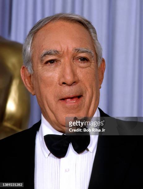 Anthony Quinn backstage at the Academy Awards Show, March 30, 1987 in Los Angeles, California.