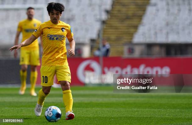 Shoya Nakajima of Portimonense SC in action during the Liga Bwin match between Belenenses SAD and Portimonense SC at Estadio Nacional on April 2,...