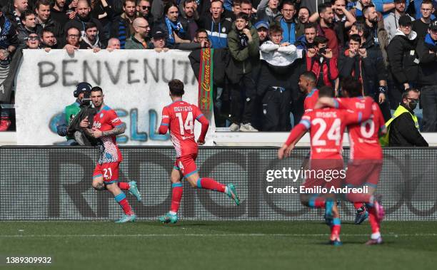 Matteo Politano of SSC Napoli celebrates his goal with his team-mates during the Serie A match between Atalanta BC and SSC Napoli at Gewiss Stadium...