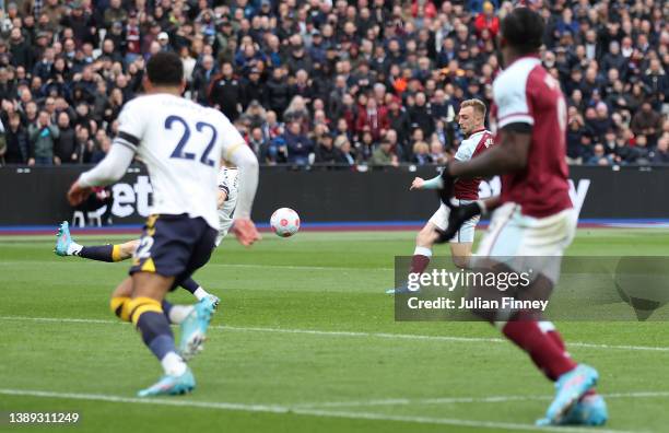 Jarrod Bowen of West Ham United scores their side's second goal during the Premier League match between West Ham United and Everton at London Stadium...