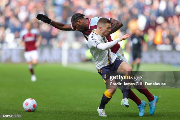 Michail Antonio of West Ham is fouled by Jonjoe Kenny of Everton during the Premier League match between West Ham United and Everton at London...