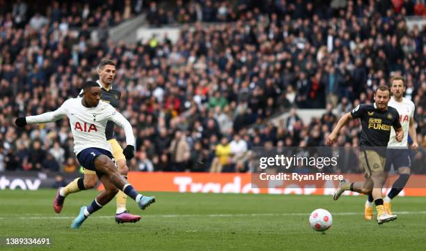 Steven Bergwijn of Tottenham Hotspur scores their side's fifth goal during the Premier League match between Tottenham Hotspur and Newcastle United at...