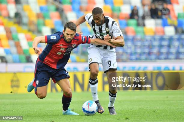 Beto of Udinese Calcio in action during the Serie A match between Udinese Calcio and Cagliari Calcio at Dacia Arena on April 03, 2022 in Udine, Italy.