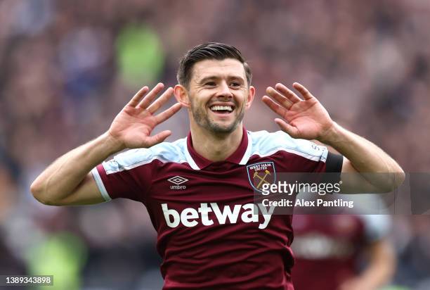 Aaron Cresswell of West Ham United celebrates after scoring his sides first goal during the Premier League match between West Ham United and Everton...