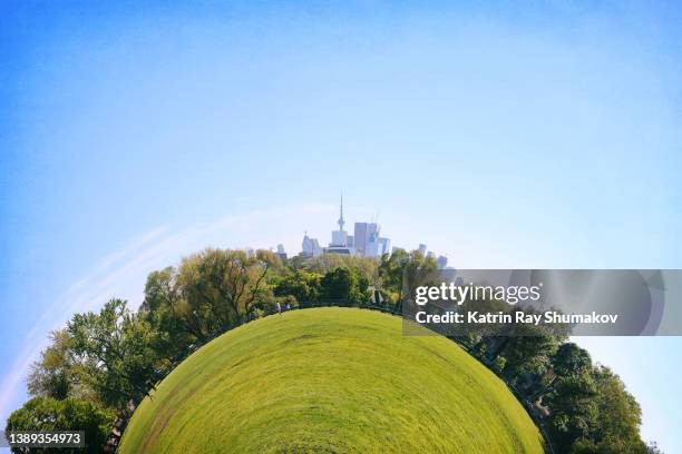 green planetoid of toronto - wide angle people stock pictures, royalty-free photos & images