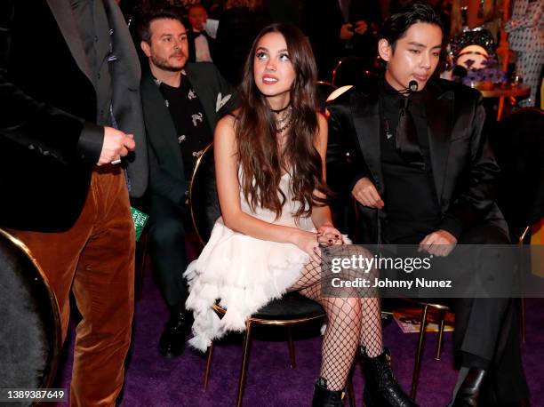 Olivia Rodrigo and V of BTS pose during the 64th Annual GRAMMY Awards at MGM Grand Garden Arena on April 03, 2022 in Las Vegas, Nevada.