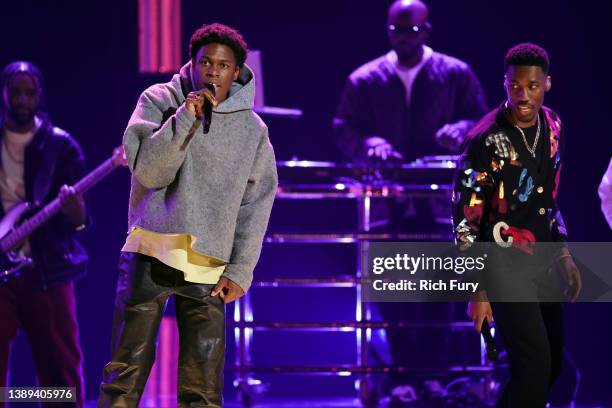 Daniel Caesar and Giveon perform onstage during the 64th Annual GRAMMY Awards at MGM Grand Garden Arena on April 03, 2022 in Las Vegas, Nevada.