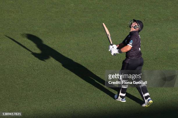 Ross Taylor of New Zealand walks out to bat in his final game for New Zealand during the third and final one-day international cricket match between...
