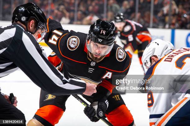 Adam Henrique of the Anaheim Ducks waits for a face-off during the first period of the game against the Edmonton Oilers at Honda Center on April 3,...