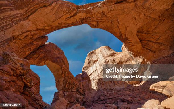 double arch - arches-national-park stockfoto's en -beelden