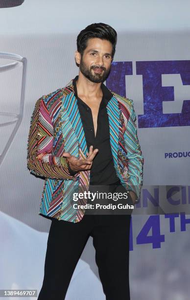 2,504 Shahid Kapoor Photos and Premium High Res Pictures - Getty Images 2,504 Shahid Kapoor Photos and Premium High Res Pictures - Getty Images