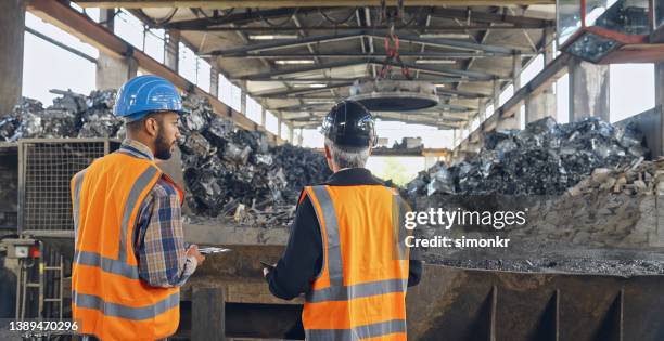 Scrap Shop Worker Scrap Yard Worker Photos and Premium High Res Pictures - Getty Images
