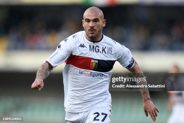 Stefano Sturaro of Genoa CFC looks on during the Serie A match between Hellas and Genoa CFC at Stadio Marcantonio Bentegodi on April 04, 2022 in...