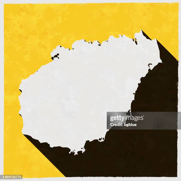 hainan map with long shadow on textured yellow background - 海南島 幅插畫檔、美工圖案、卡通及圖標