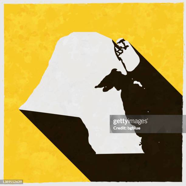 stockillustraties, clipart, cartoons en iconen met kuwait map with long shadow on textured yellow background - kuwait