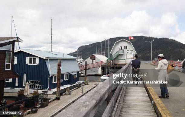 community of cowichan bay on vancouver island, canada - cowichan bay stock pictures, royalty-free photos & images
