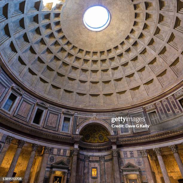 Famous Dome In Rome Oculus Of Pantheon In Rome Photos and Premium High Res Pictures - Getty ...