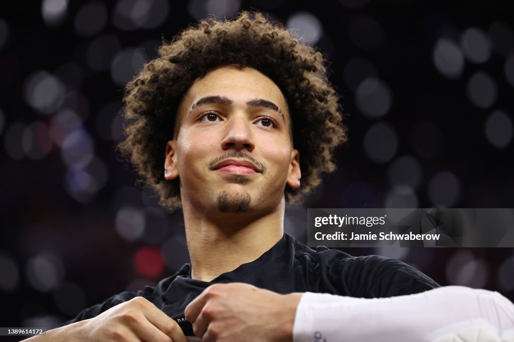 Jaley Wilson Jalen Wilson of the Kansas Jayhawks celebrates after defeating the ...