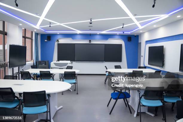 modern multi-media classroom interior - modern classroom stock pictures, royalty-free photos & images