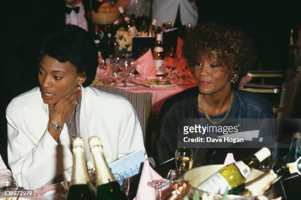 Robyn Crawford, left, and American singer Whitney Houston , circa 1988.