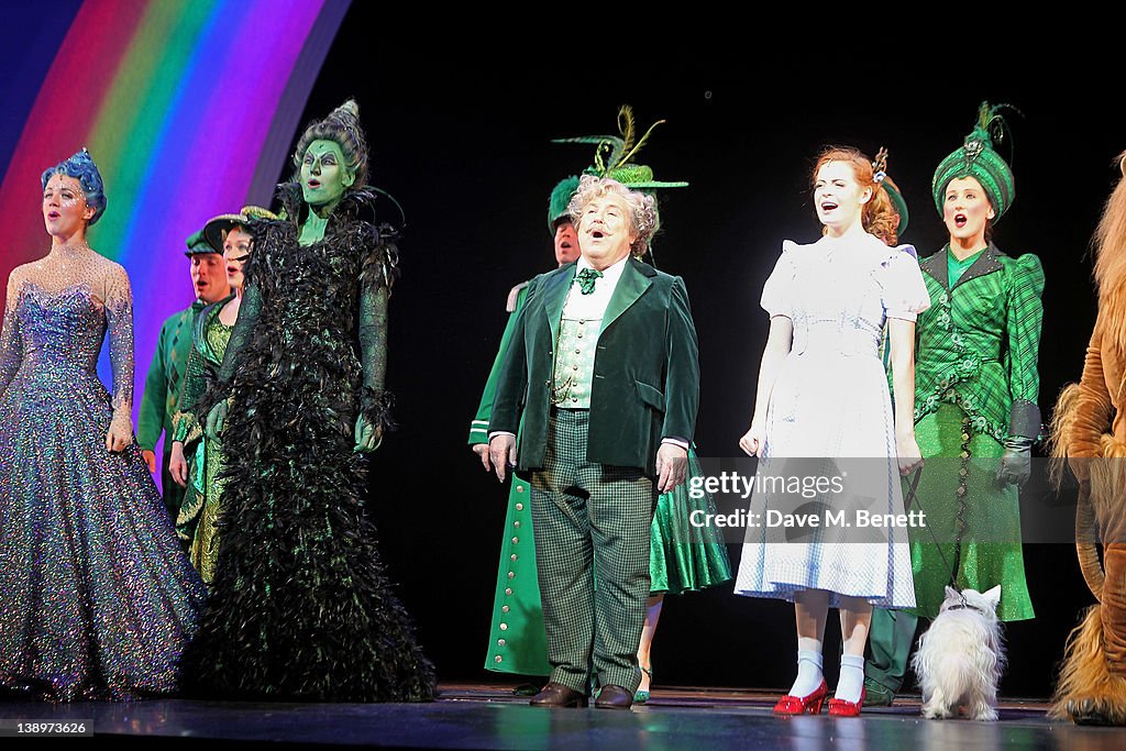 Russell Grant Joins The West End Cast Of 'The Wizard Of Oz'
