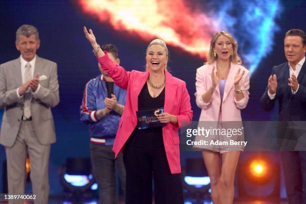 Semino Rossi, Kerstin Ott, Beatrice Egli, Anna-Carina Woitschack and Stefan Mross are seen on stage during the tv show "Die Beatrice Egli-Show" at...