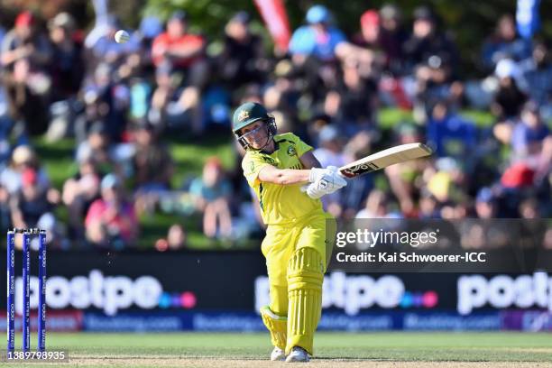 Alyssa Healy of Australia bats during the 2022 ICC Women's Cricket World Cup Final match between Australia and England at Hagley Oval on April 03,...