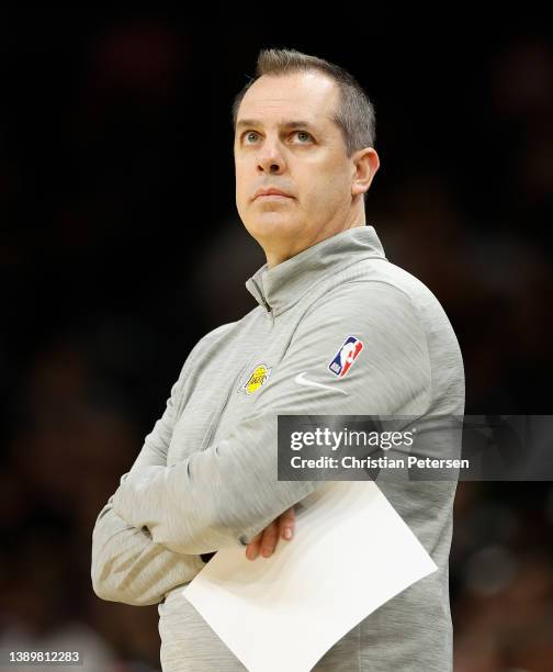 Head coach Frank Vogel of the Los Angeles Lakers reacts during the second half of the NBA game against the Phoenix Suns at Footprint Center on April...