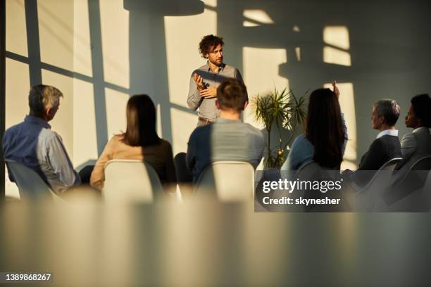 yes colleague, do you want to say something? - social care stockfoto's en -beelden