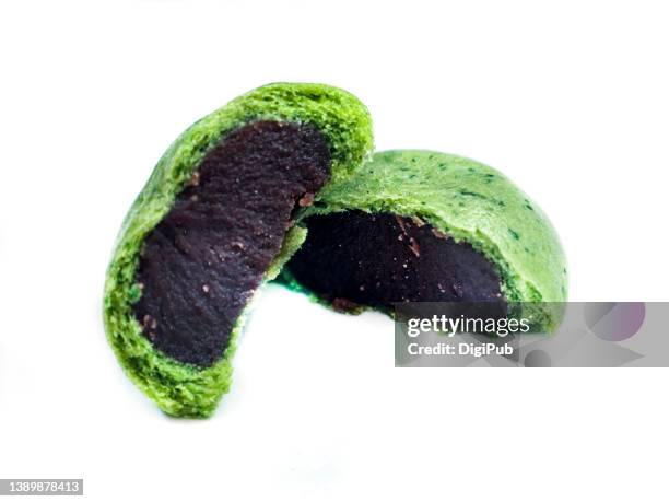 sweet bean paste filled kusa mochi, japanese confectionery - japanese mugwort stock pictures, royalty-free photos & images