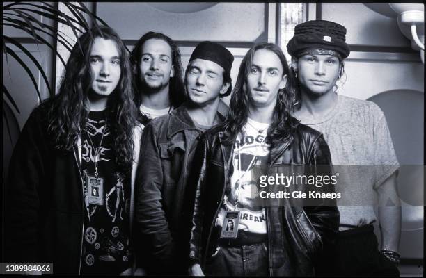 Pearl Jam, Eddie Vedder, Mike McCready, Jeff Ament, Stone Gossard, Dave Abbruzzese, Pinkpop Festival, Landgraaf, Netherlands, 8th June 1992.