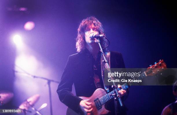 The Waterboys, Mike Scott, Dranouter Folk Festival, Dranouter, Belgium, 5th August 2001.