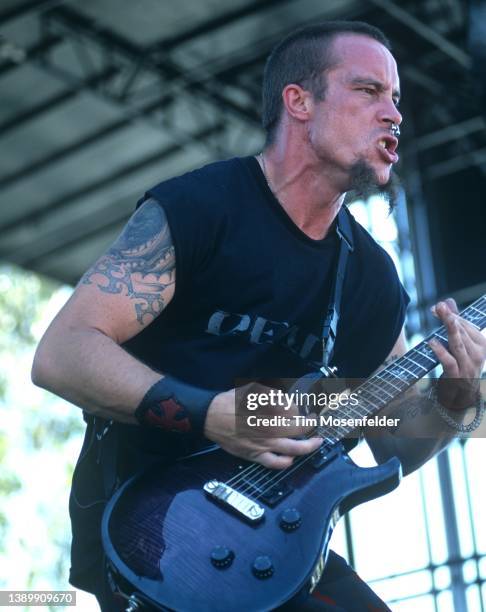 Billy Roan of Deadlights performs during Ozzfest 2000 at Shoreline Amphitheatre on August 26, 2000 in Mountain View, California.