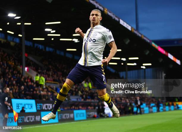 Richarlison of Everton celebrates after scoring their team's first goal from the penalty spot during the Premier League match between Burnley and...